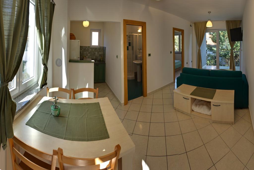 Vis A Vis Apartments Baška Kamer foto