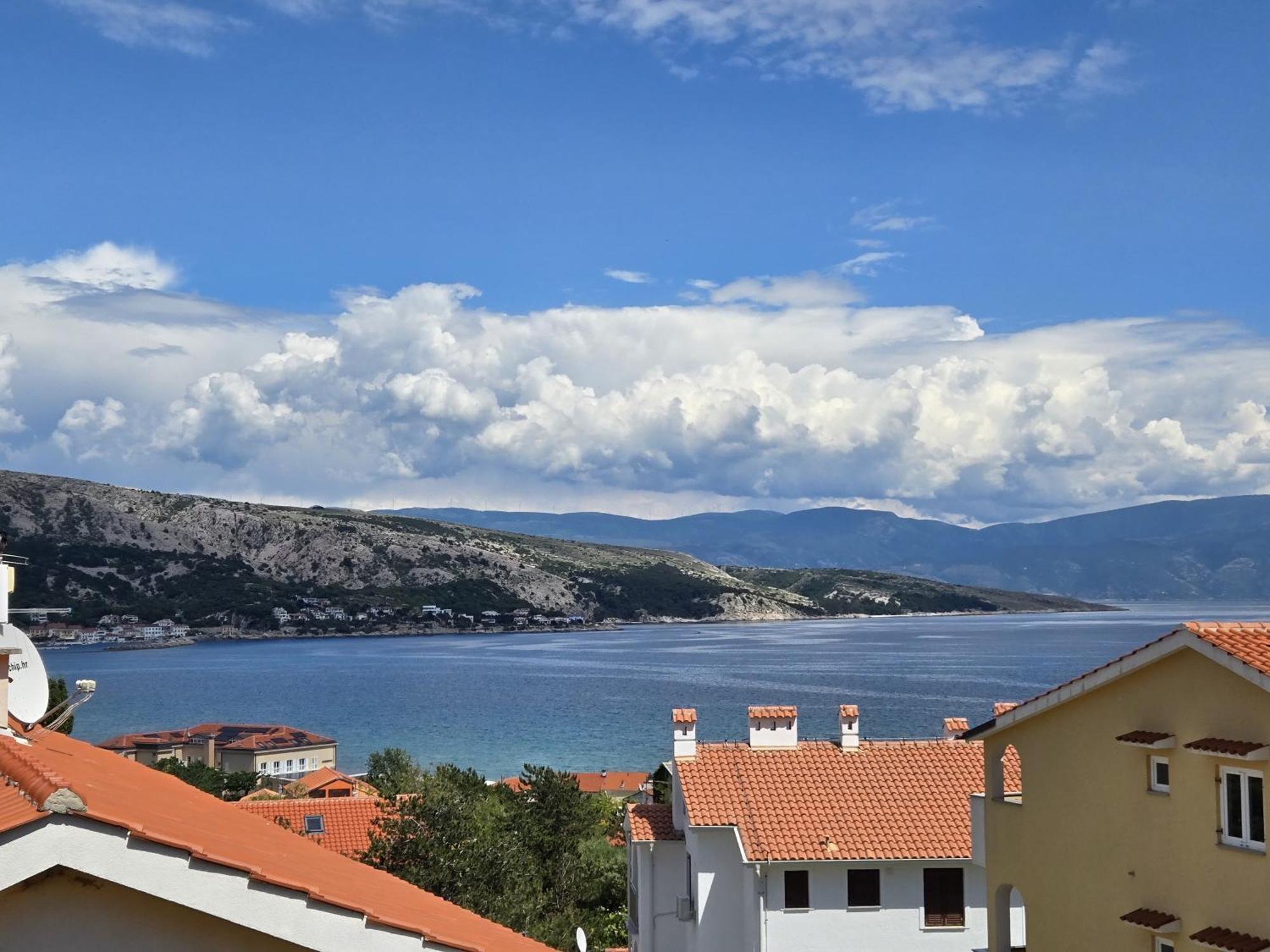 Vis A Vis Apartments Baška Buitenkant foto